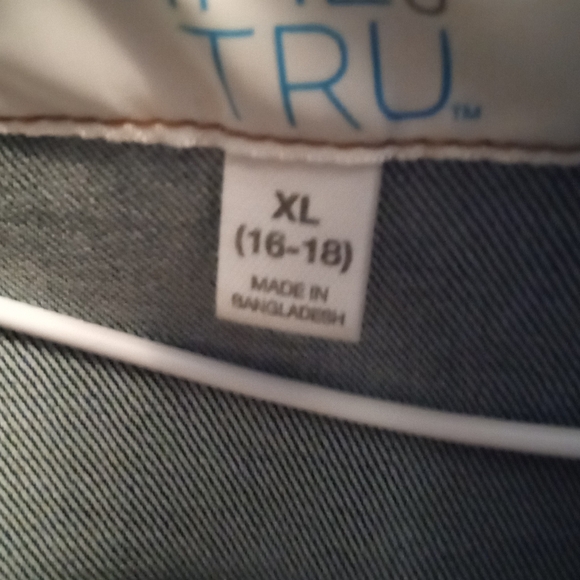 NWOT Womens Denim Jacket - Picture 3 of 4